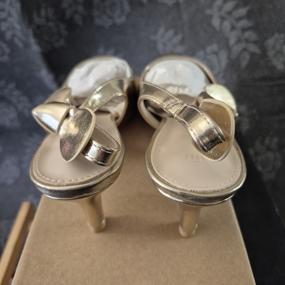 Women's Gold Slingbacks With Bow Detail Size 11 - Picture 3 of 6